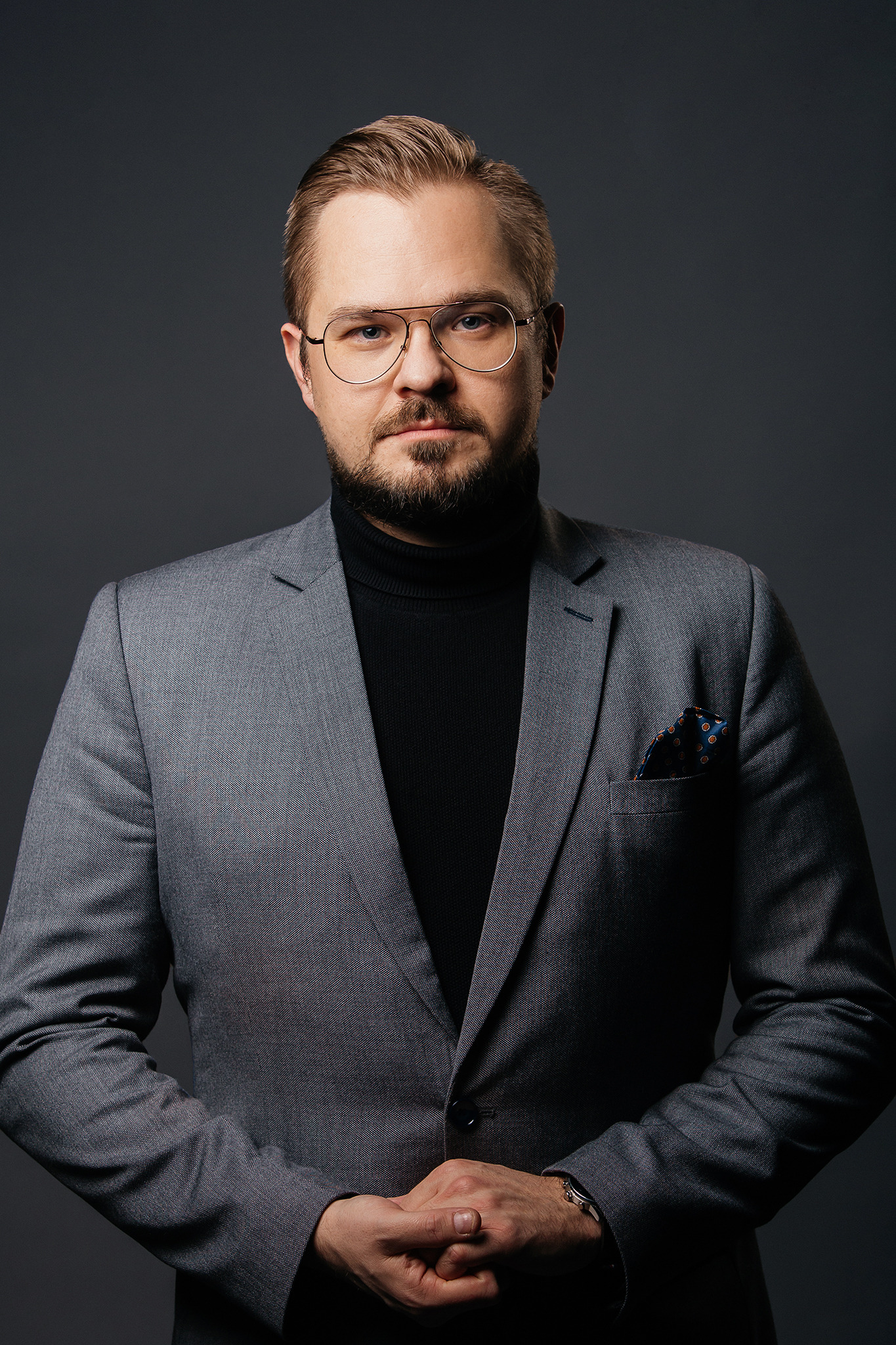 Dr Bartłomiej Machnik portret